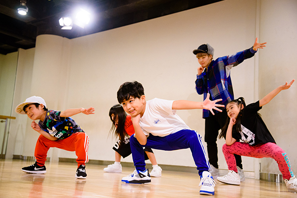 avex・ダンス教室揖斐川校では各自のレベルに合わせてレッスンを行います。